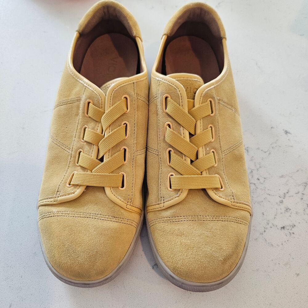 Vionic Sneakers Womens Size 8 Dijon Mustard Yellow Suede Lace Up Shoes
